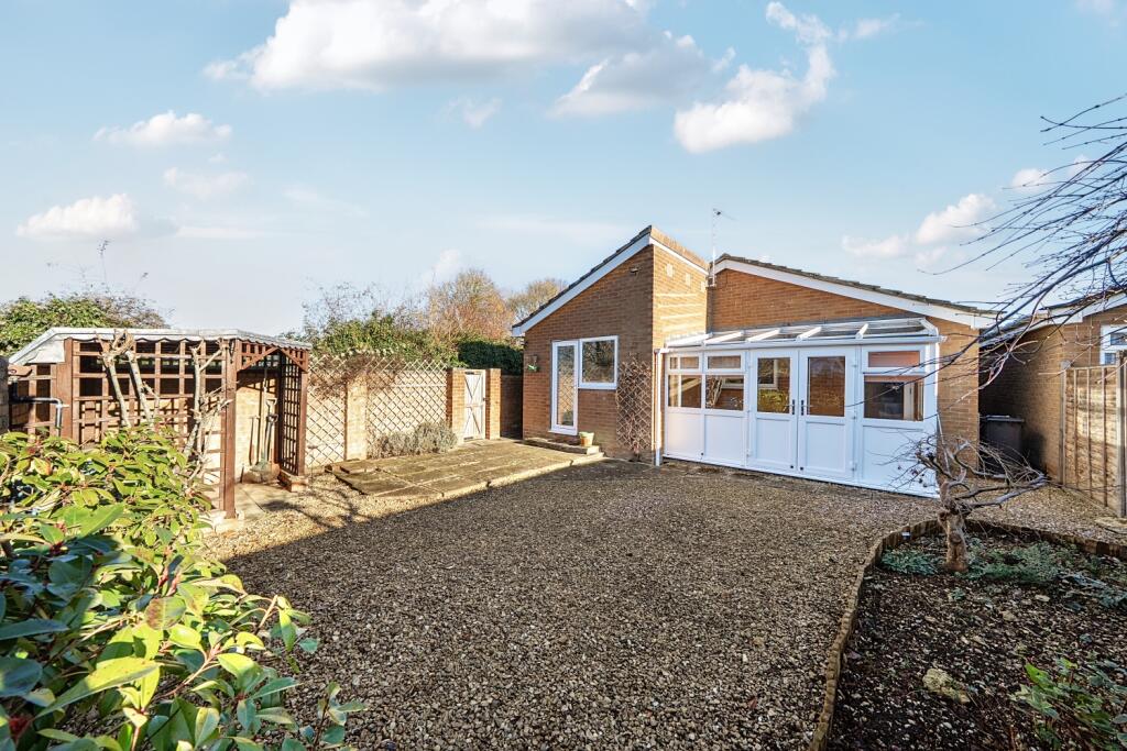 1385072-3-69258e9f90097