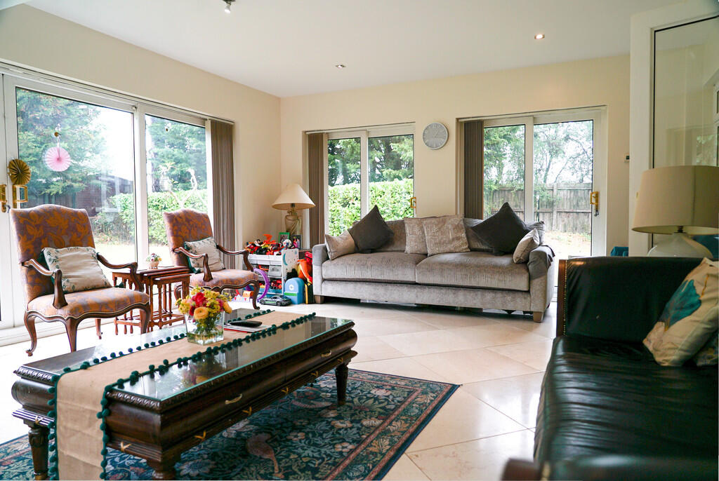 Mulberry Cottage-...