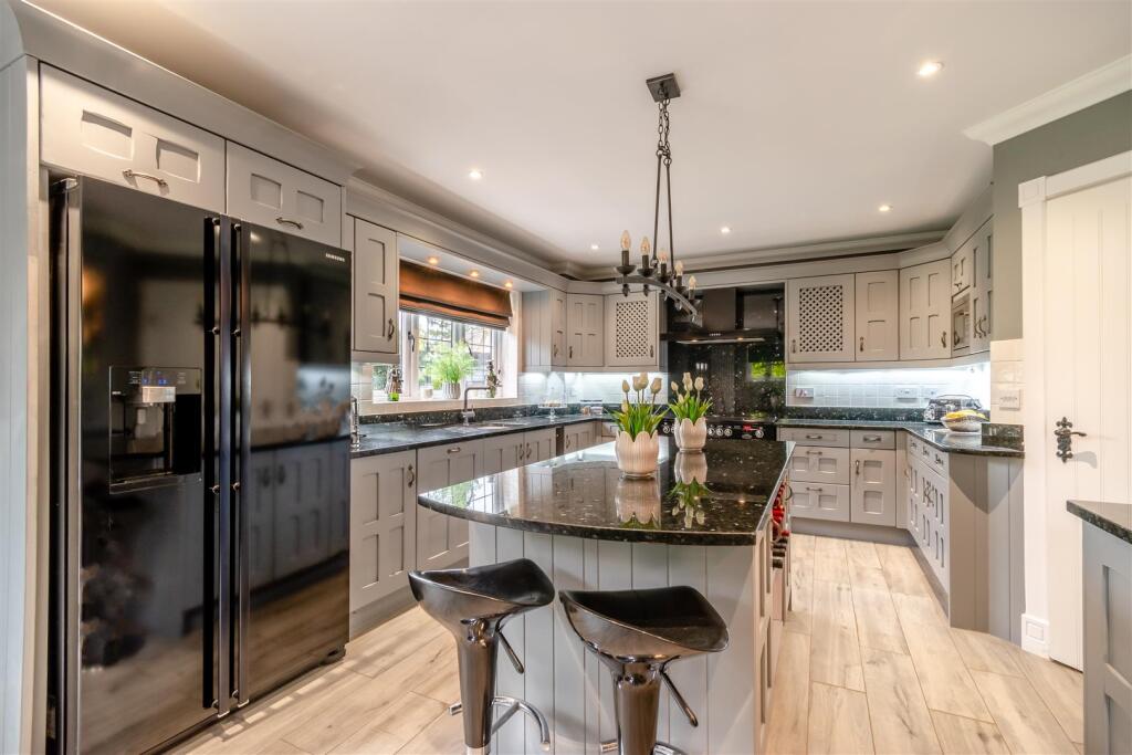 Kitchen/Breakfast Room