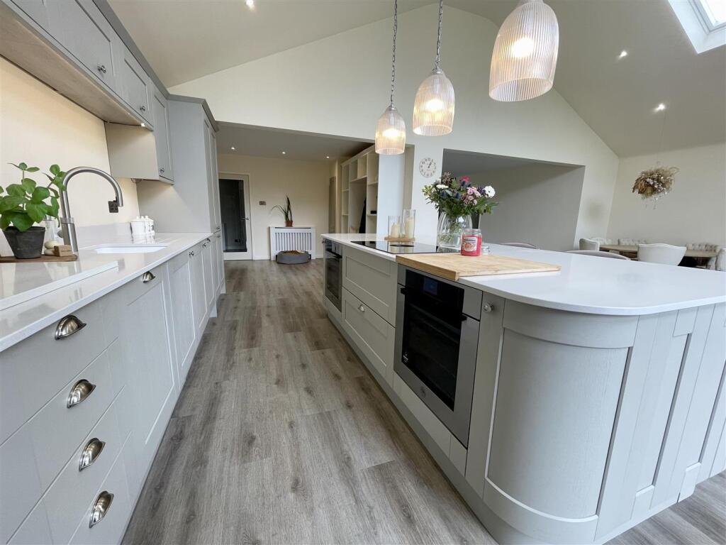 kitchen appliances2.jpg