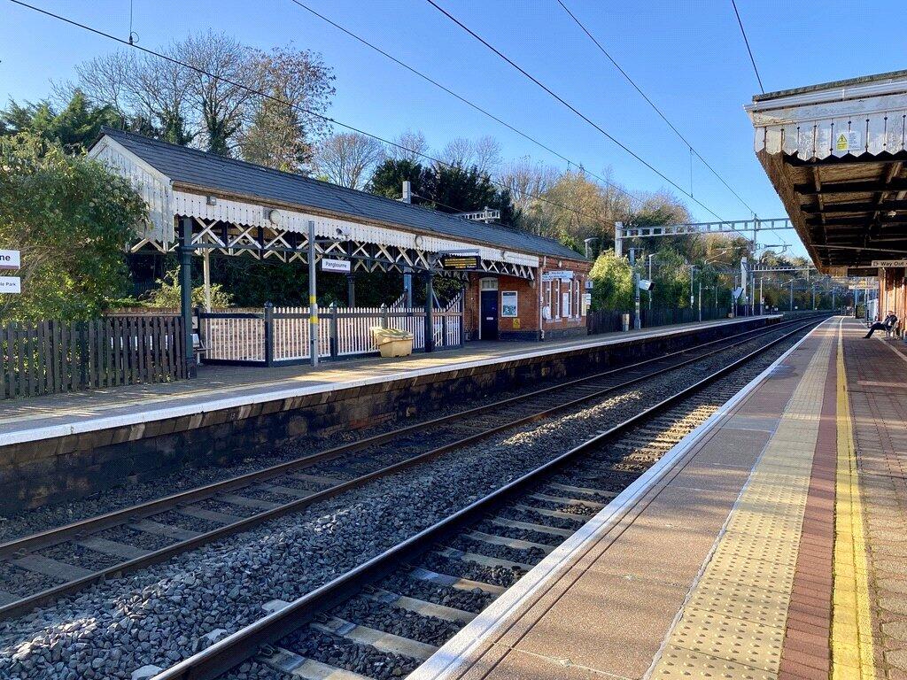 Pangbourne Station