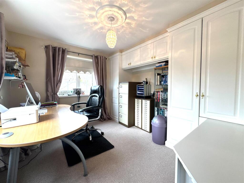 BEDROOM FOUR/HOME OFFICE