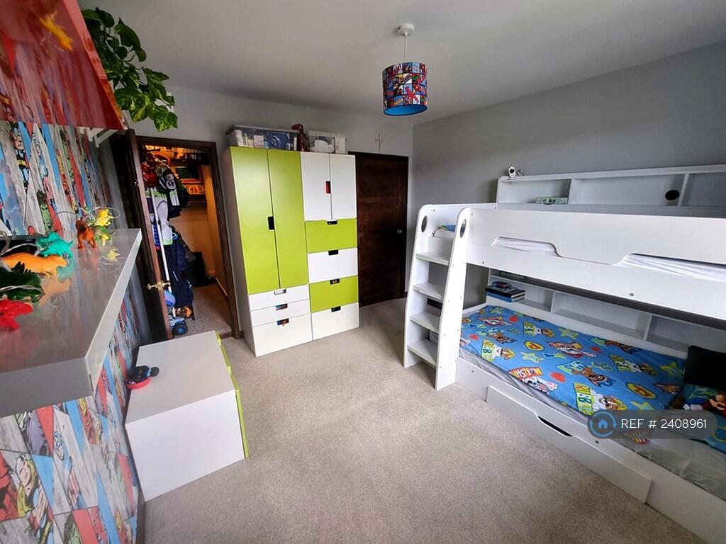 Upper Bedroom 2