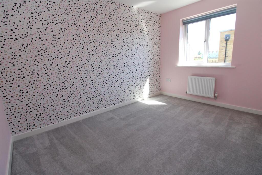 Bedroom 2.JPG