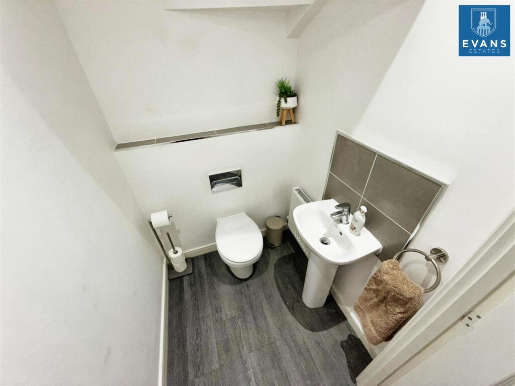 Ground Floor Cloakroom