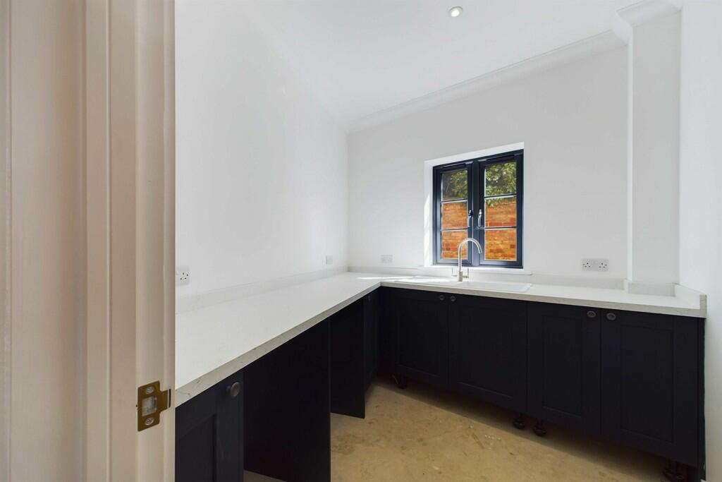 CAM01211G0-PR0081...