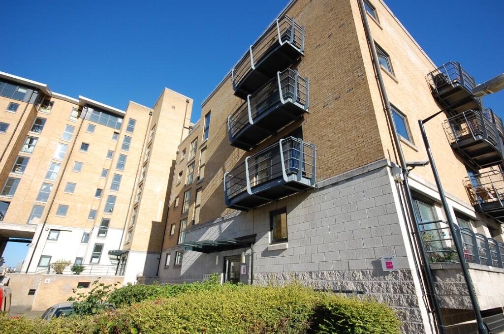 Glaisher Street, London, SE8