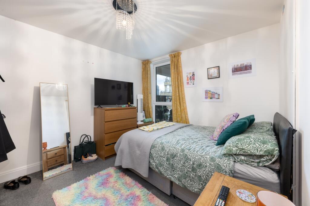 2nd Bedroom