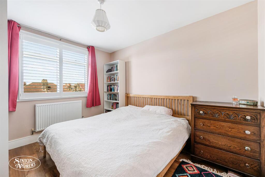 85 Camborne Avenue-13.jpg