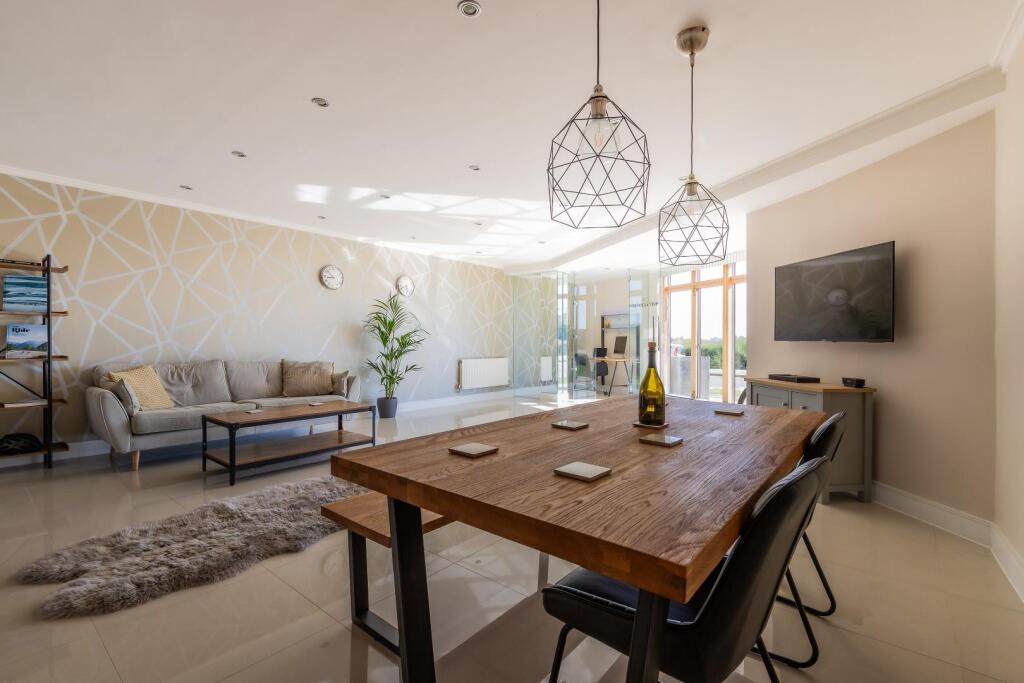 41 Lacuna House-3.jpg