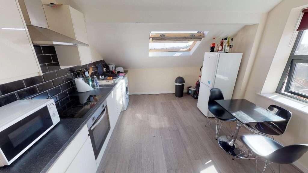 Flat_12_Refuge_Assurance_House