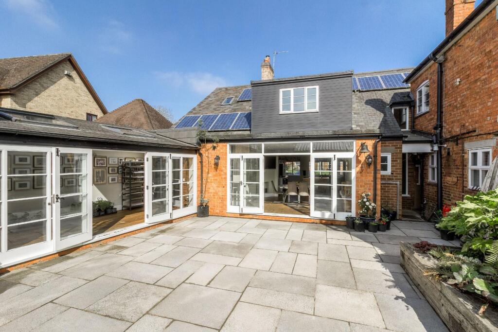 Garage House 042.jpg
