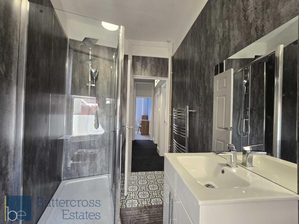 Bathroom (2) - Copy.jpeg