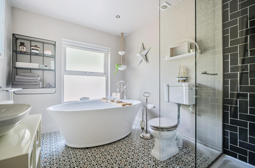 1335504-18-68adec...