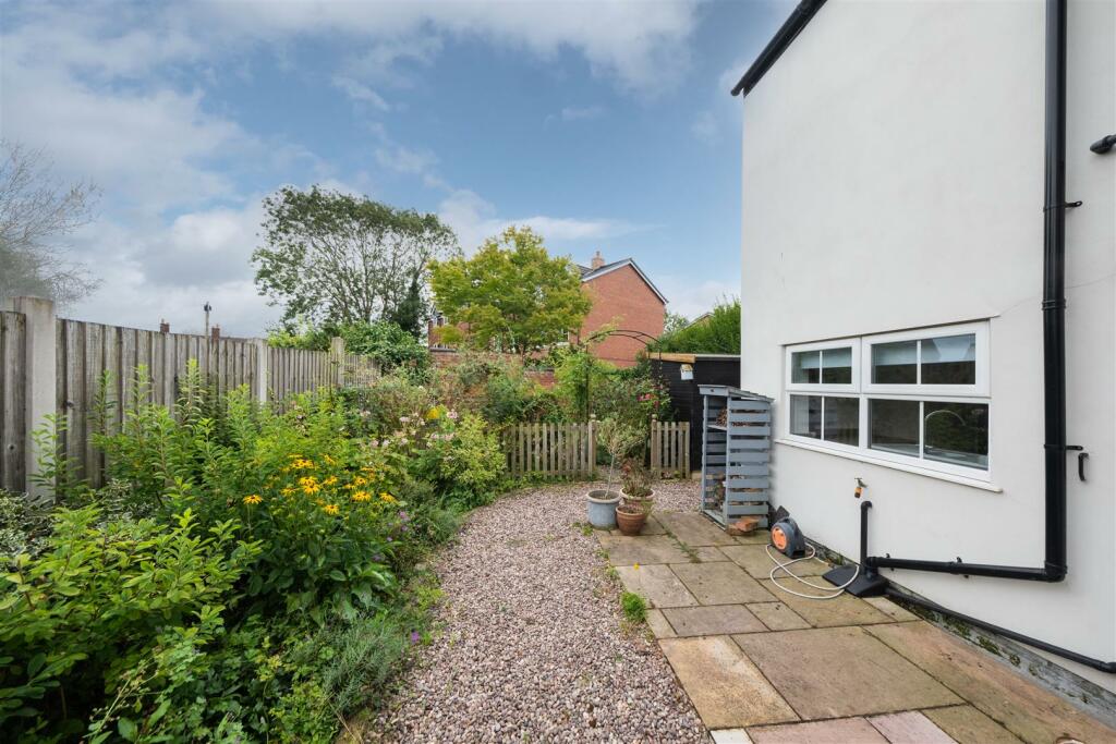 273 London Road-030.jpg