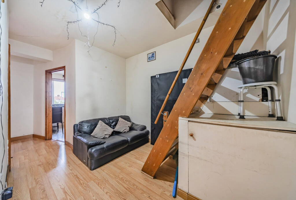 1315516-5-685d434...