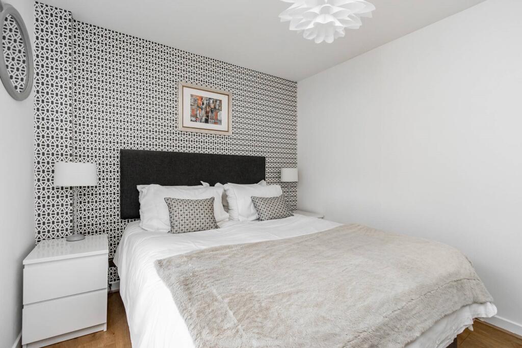 Bedroom_
