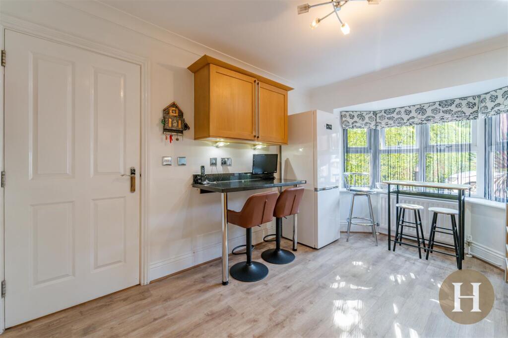 Hadleigh Estate Agents-3.jpg