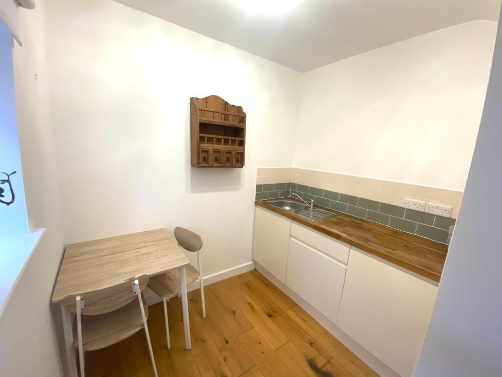 Annexe Kitchenette.JPG