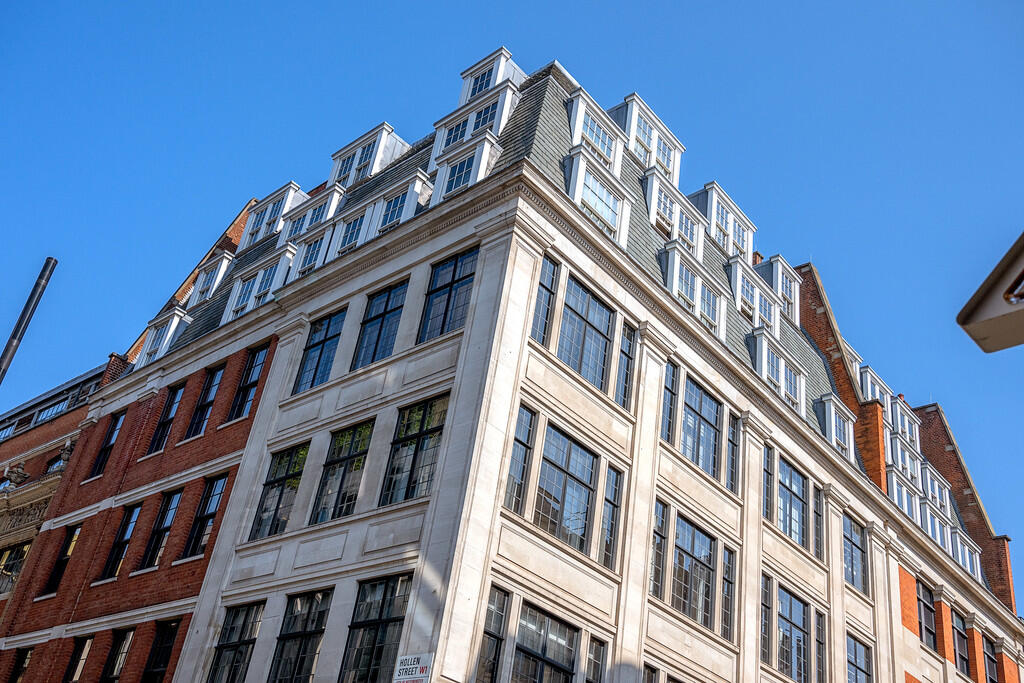 Paramount_House_3...