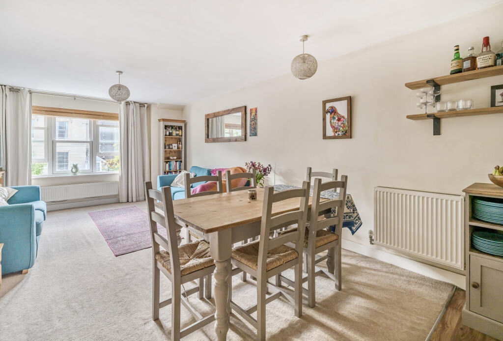 1360011-12-68deb7...