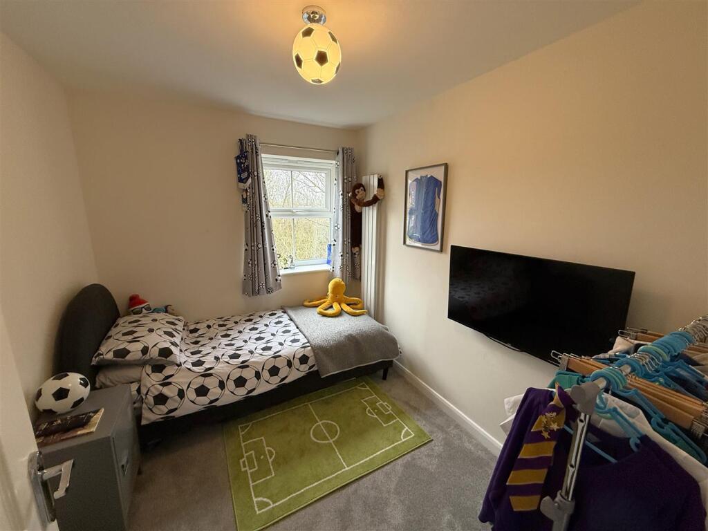 Bedroom 3.JPG