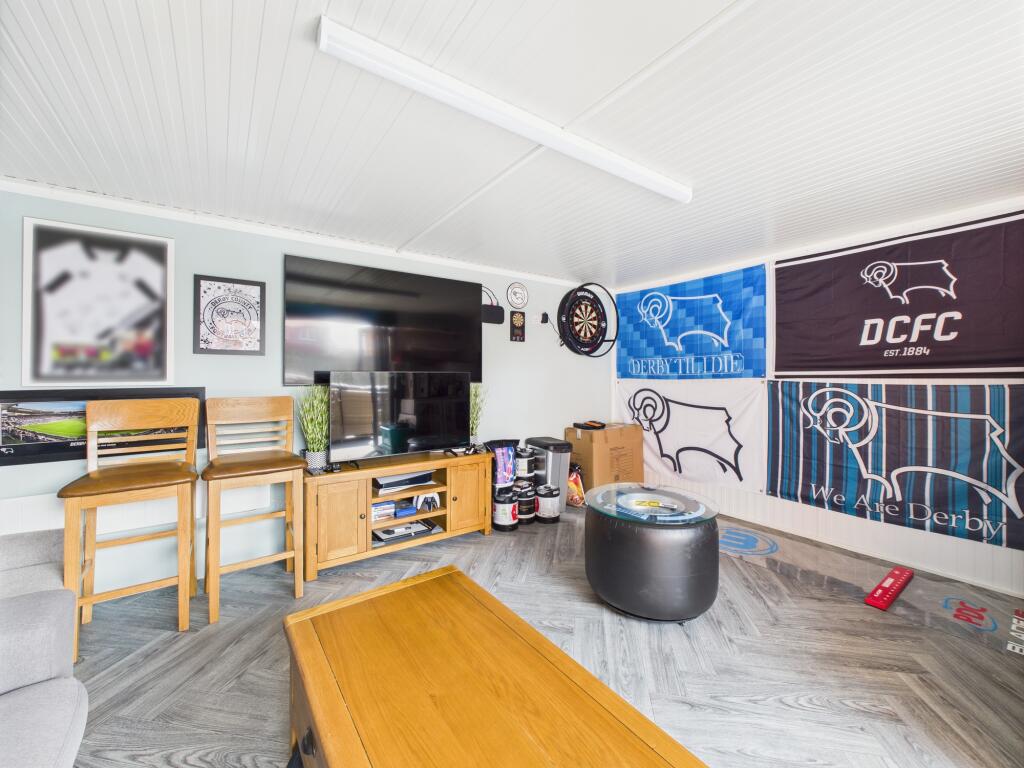 Summer House Internal