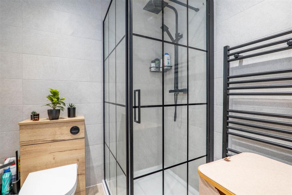 Master Bedroom Ensuite