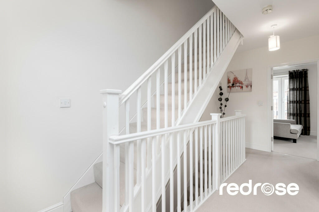 11 Robinson Close...