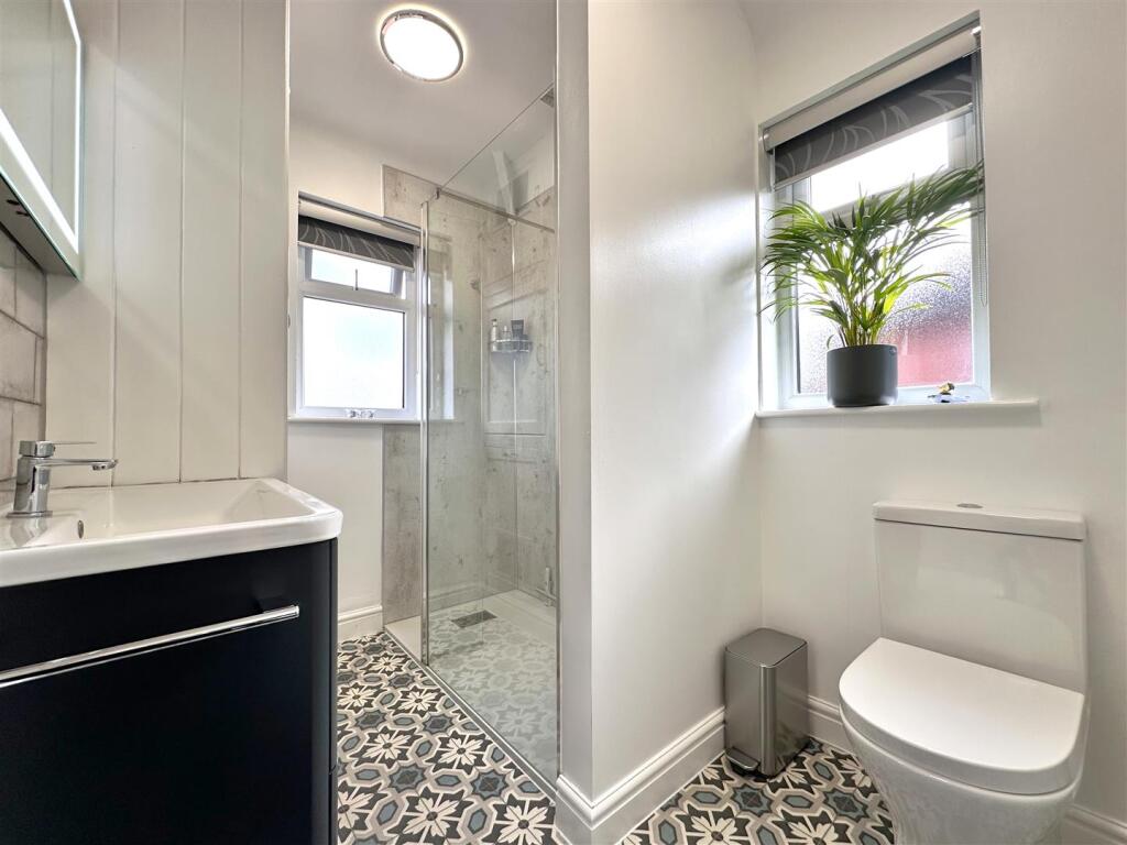 Contemporary Shower Room 067