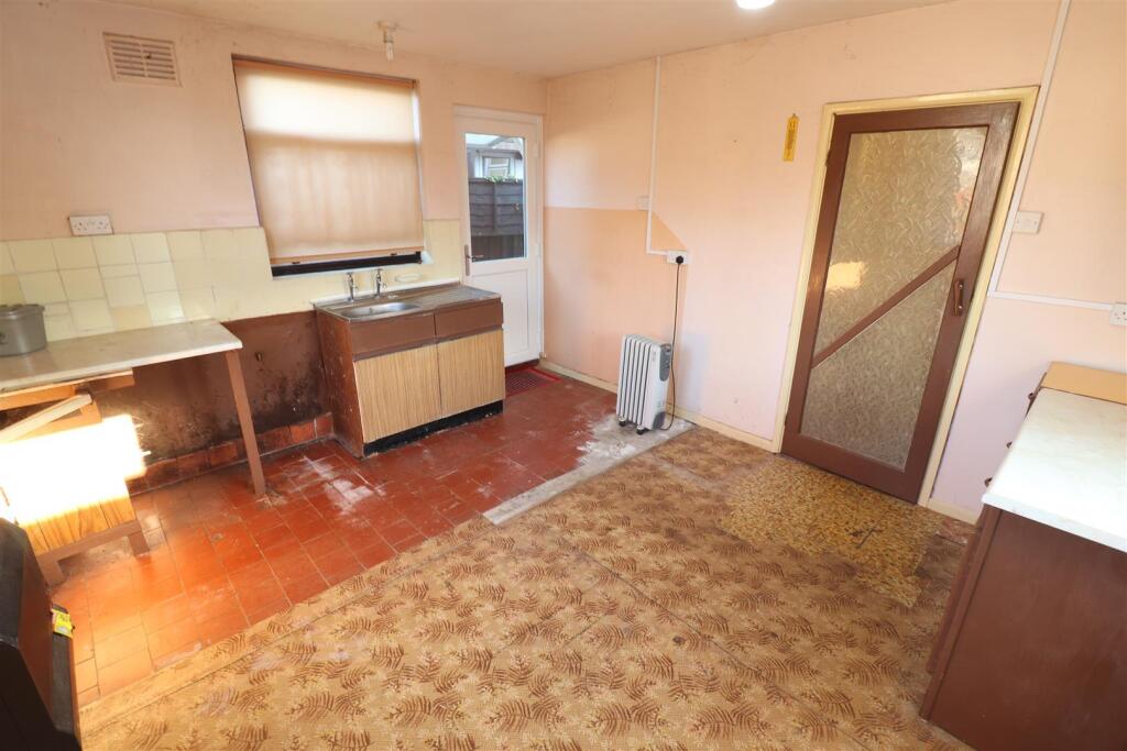 Kitchen/Breakfast Room