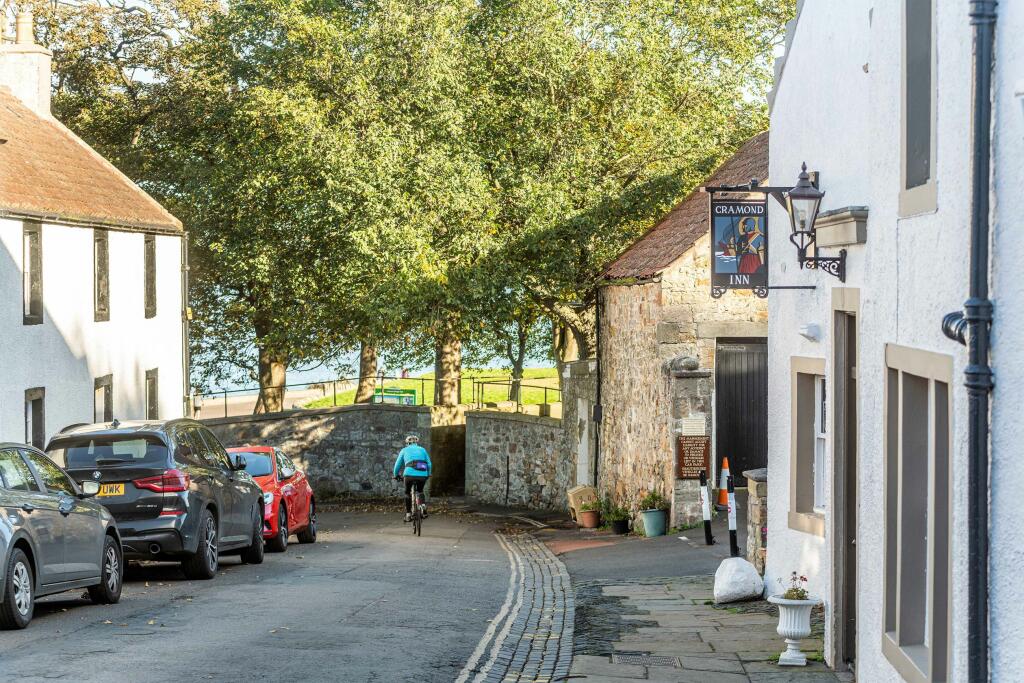 Image of local area at Cammo Meadows