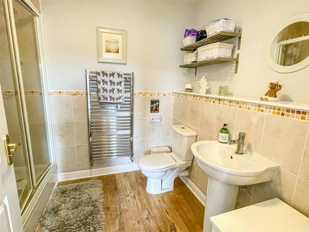 Ensuite Shower Room