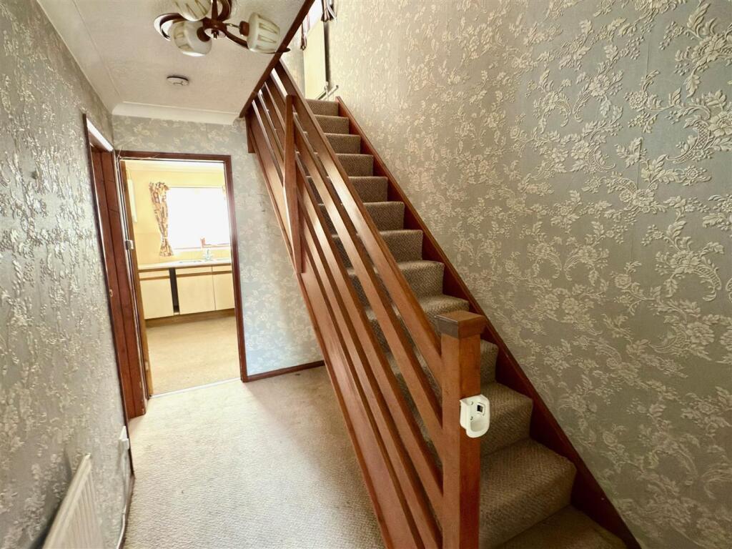 ENT HALL.jpg