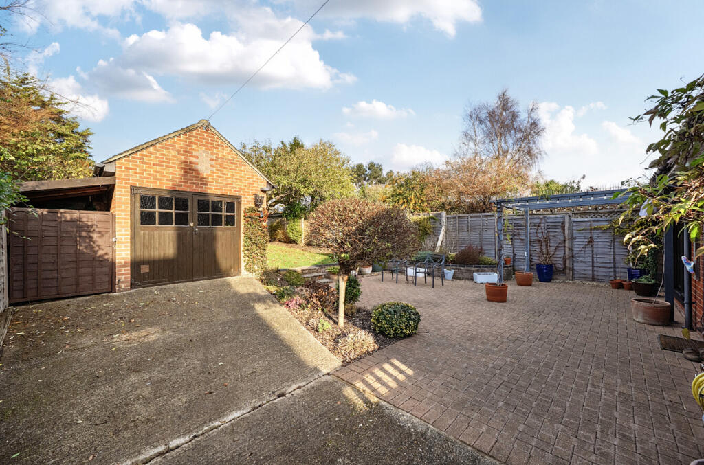 1384025-11-69259c...