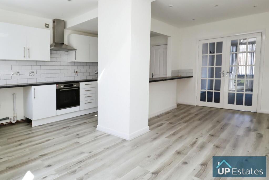 KITCHEN/ DINER