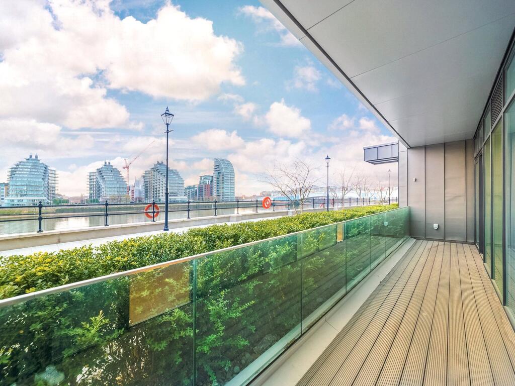 Riverwalk Apartments