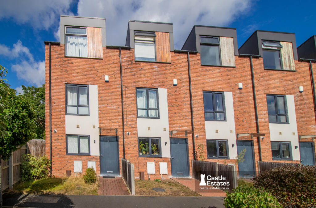 Three bedroom house to rent