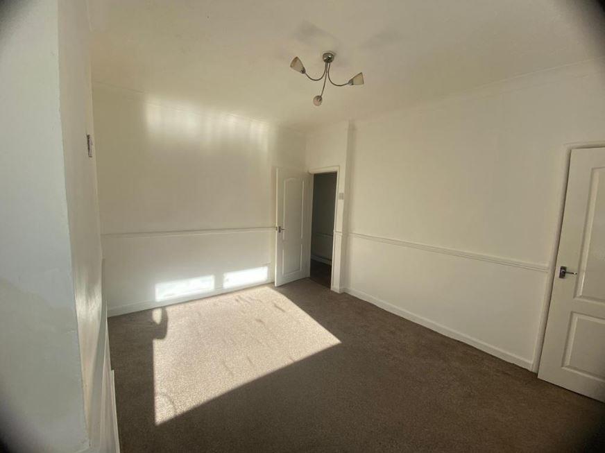 bedroom.JPG