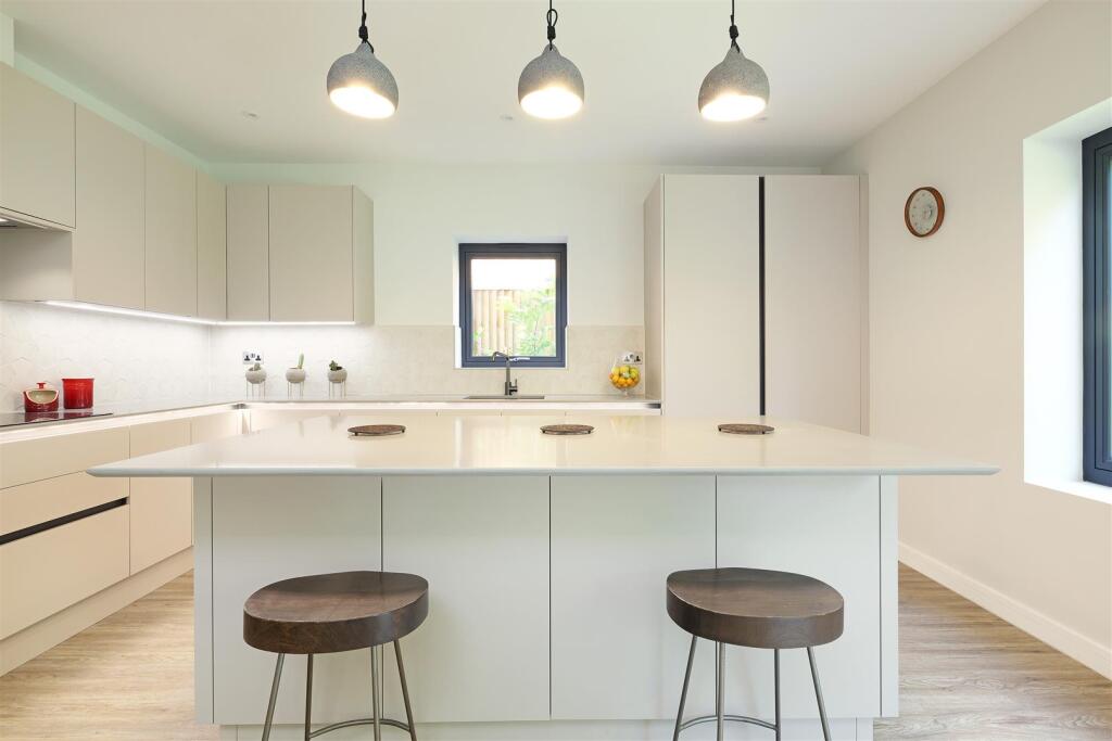 ChartlandPl-No.4-June25-1563 2.jpg