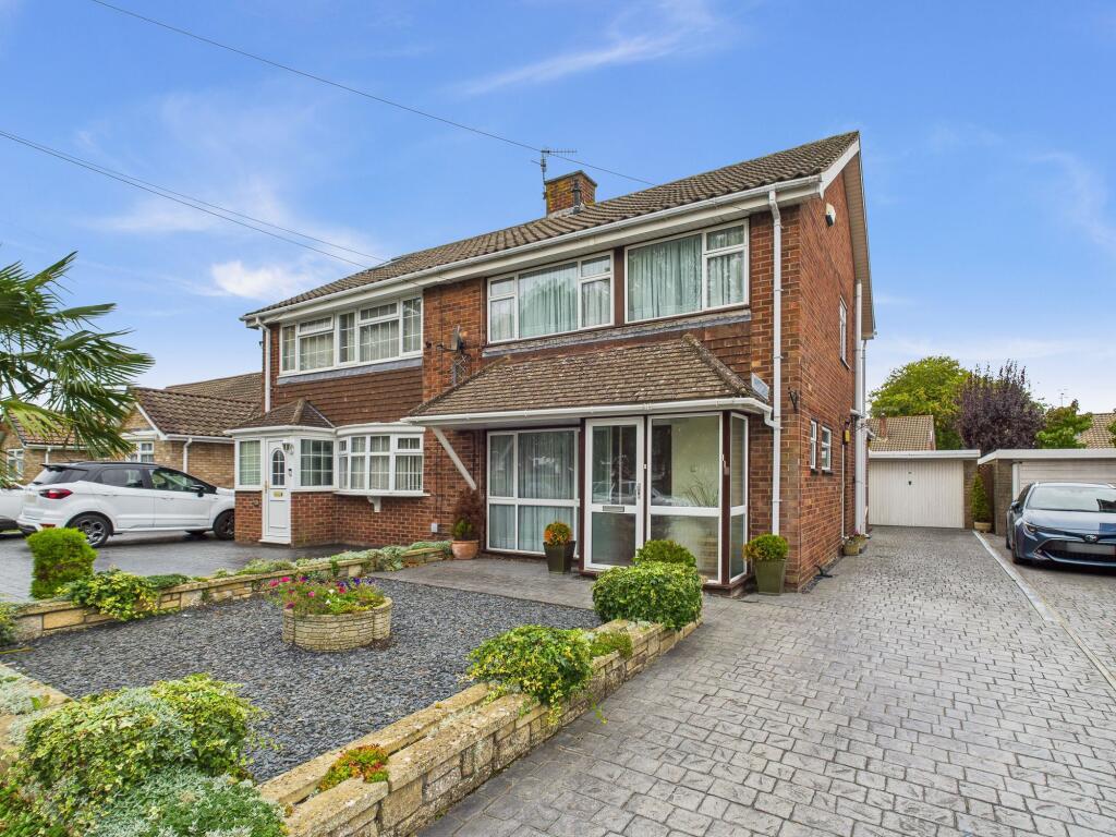 House Front with Driveway &amp; Garage