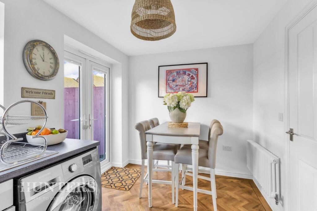 Dining kitchen