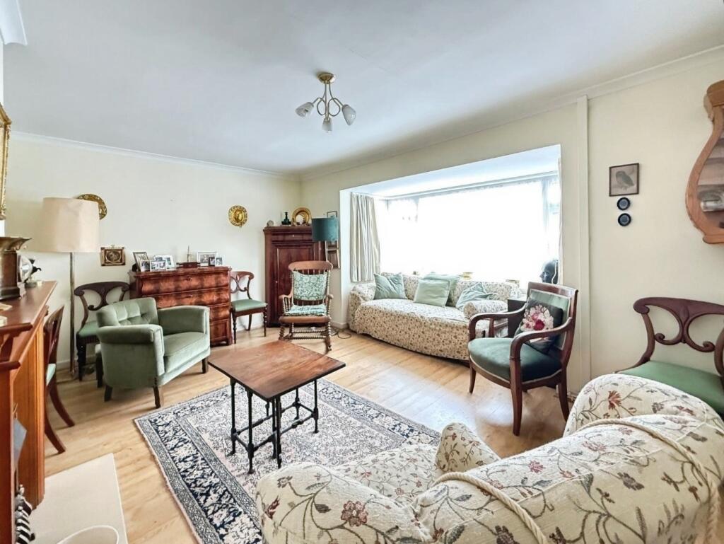 pbox-living_room-322561.jpeg