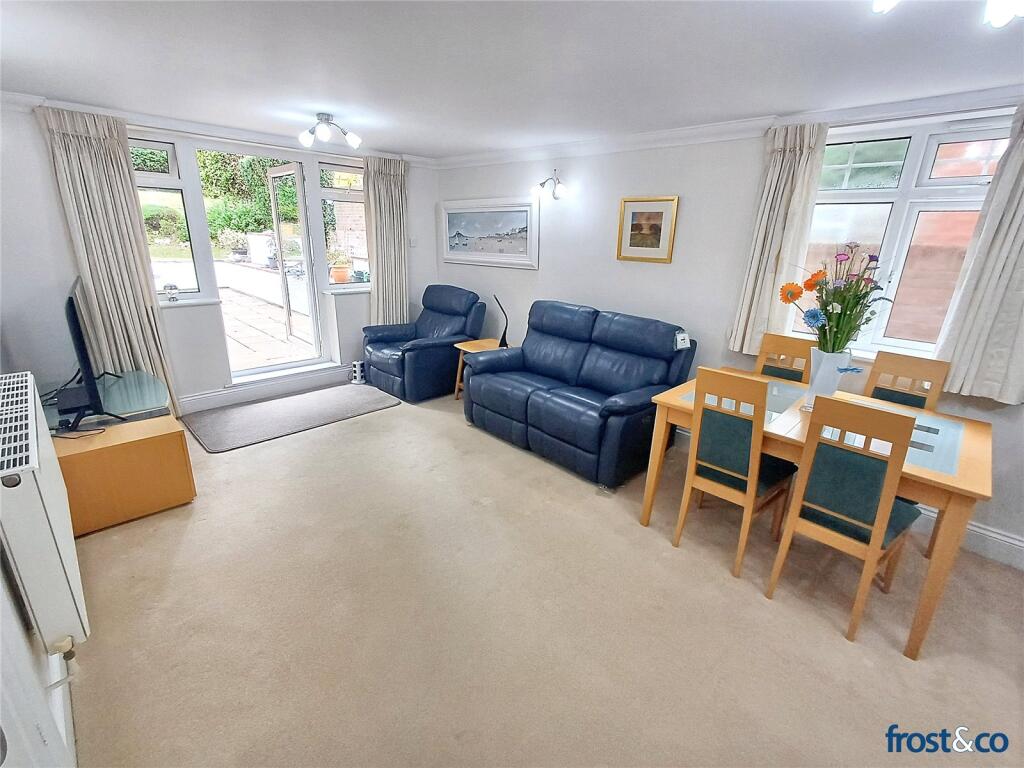 Living/Dining Room