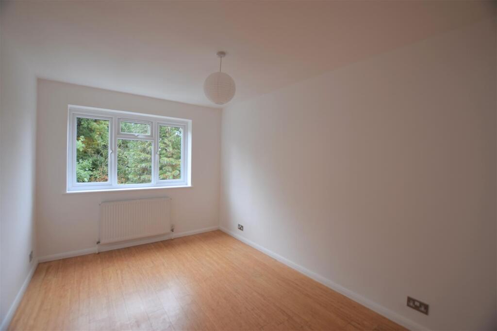 2nd bedroom.jpg