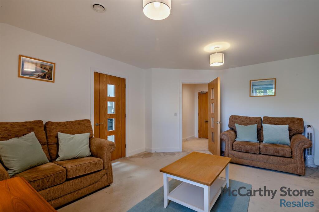 8639378-interior05-800.jpg