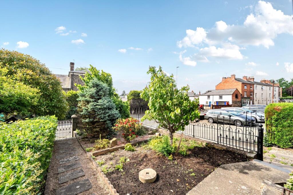 Front flowerbeds.jpg