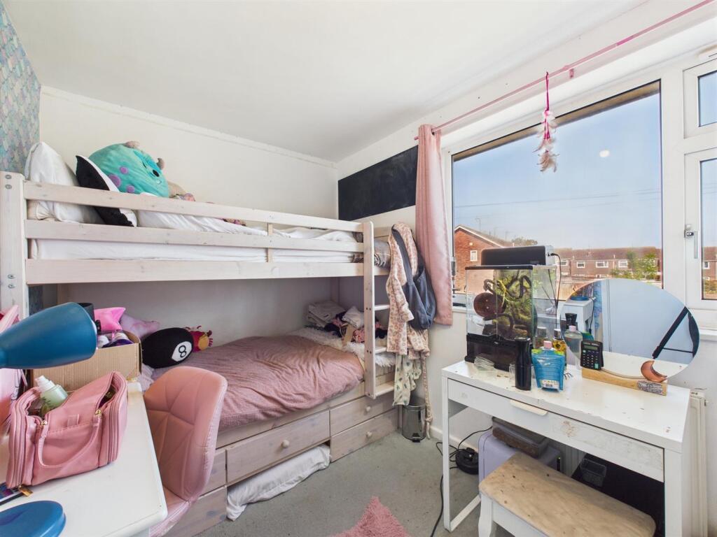 Bedroom: