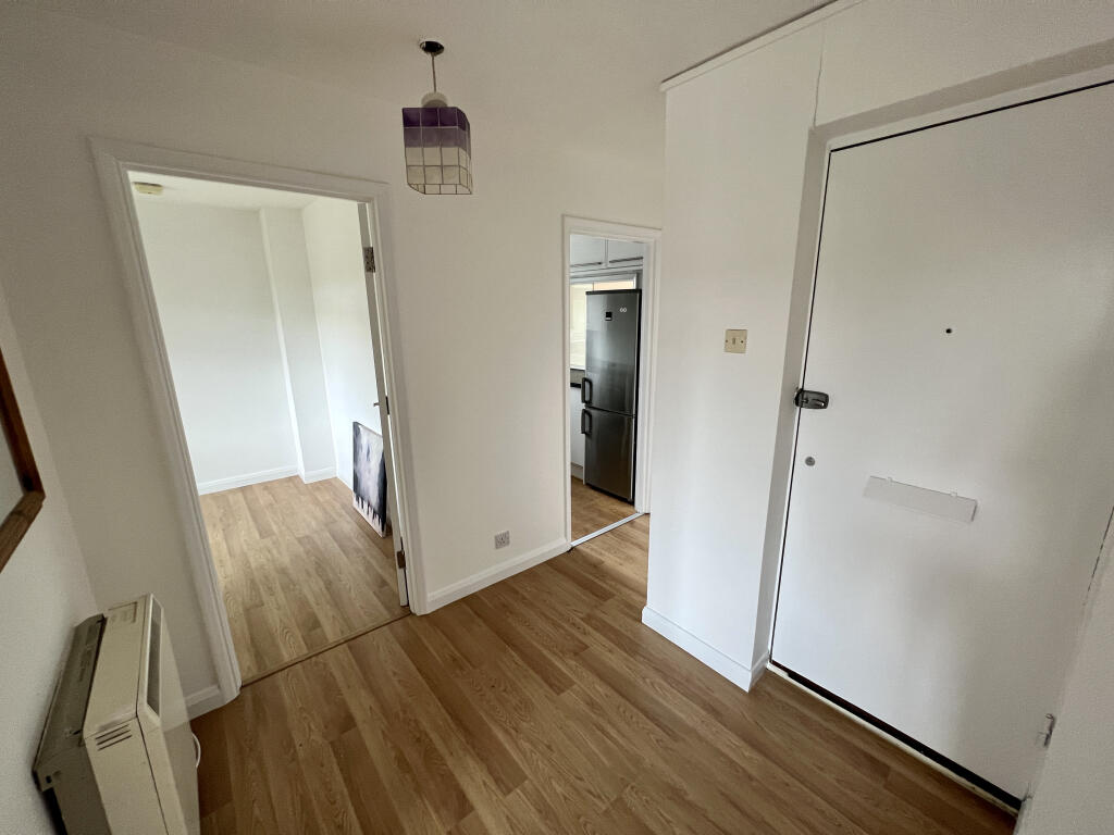 Hallway 2.JPG