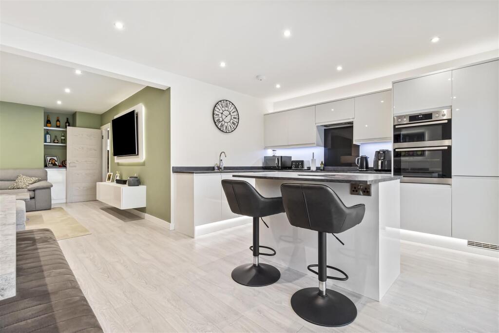42 Terringes Avenue-015.JPG